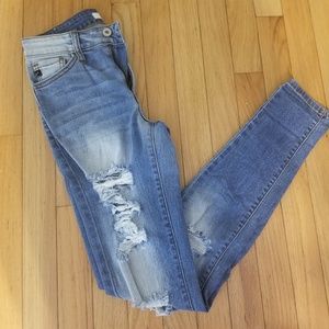New without tags kancan size 25 skinny jeans